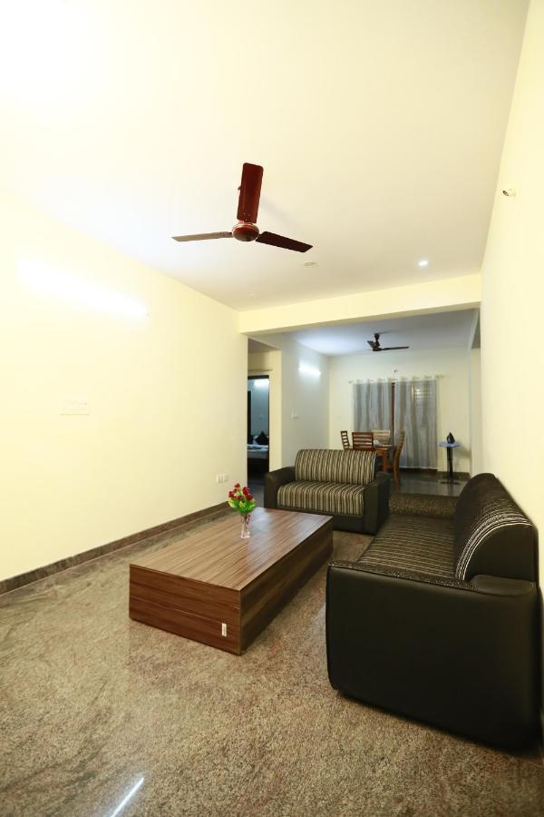 Tranquil Orchid Serviced Apartments Bangalore Esterno foto